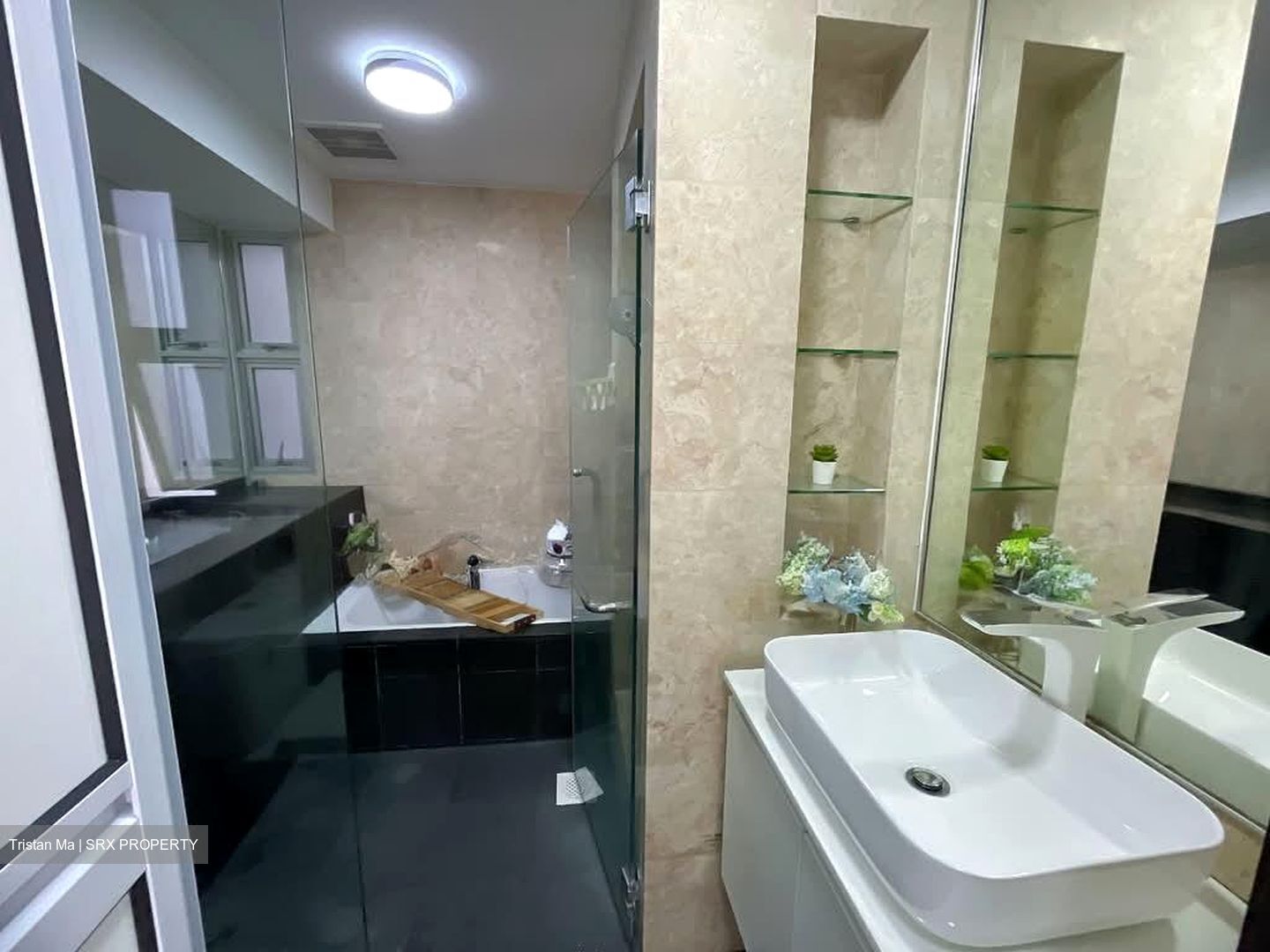 Grandeur 8 (D20), Condominium #562929541